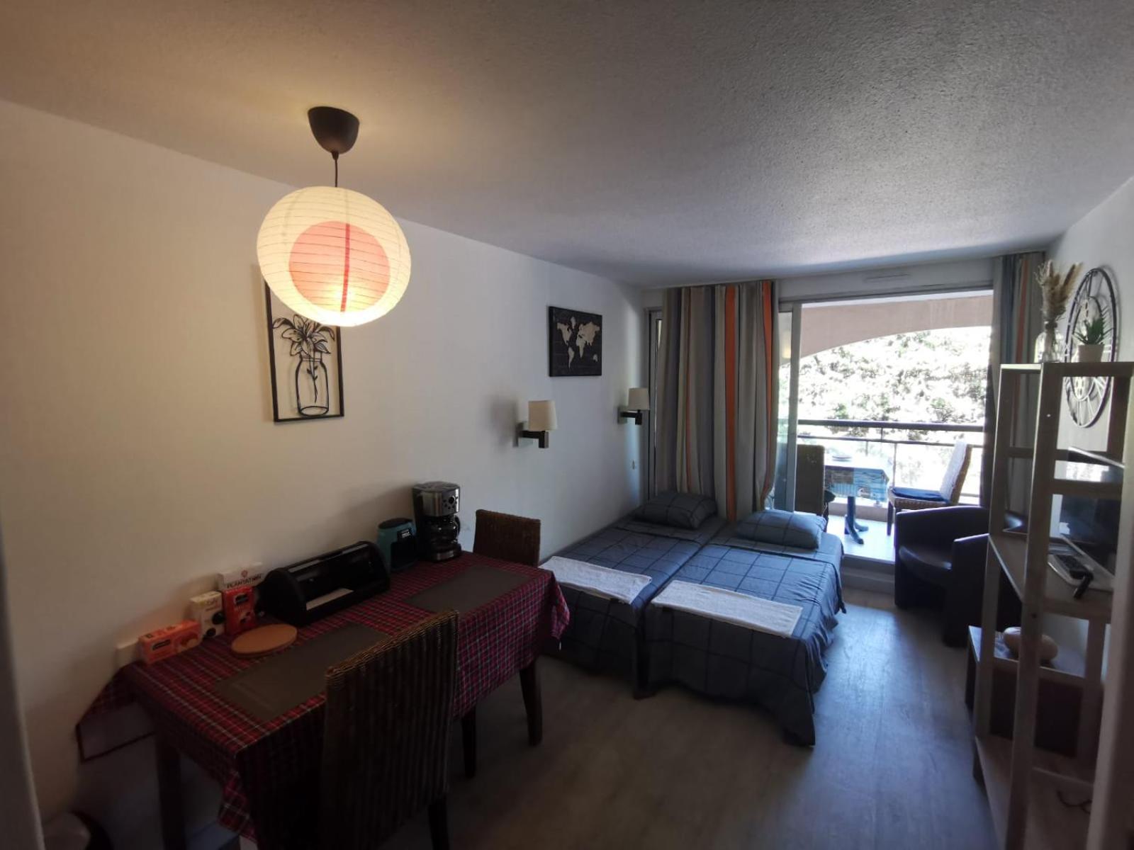 Appartement A&h Homes - - Near Train Station